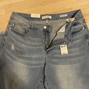 Judy Blue distressed crops boyfriend fit